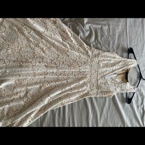 Cream lace sleeveless dress